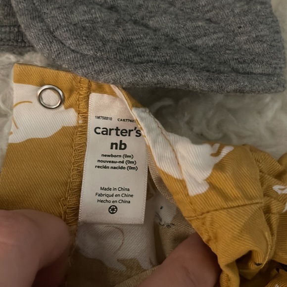 Newborn shirt with sweater vest - Picture 2 of 2